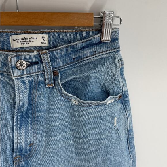 Abercrombie & Fitch The 90’s Relaxed Jeans High Rise raw hem denim jeans sz 25 - Picture 5 of 8